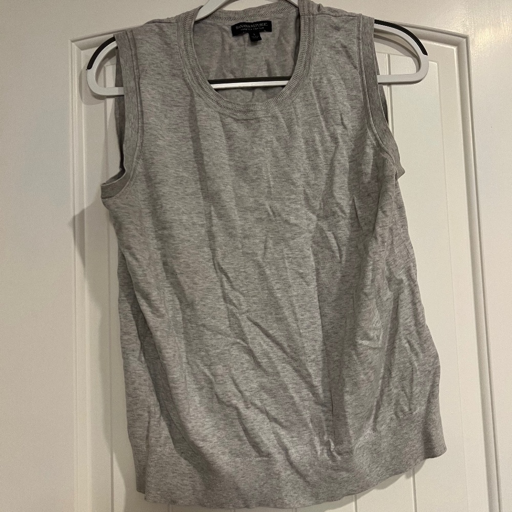 Lightly Worn - Banana Republic Tank - Grey